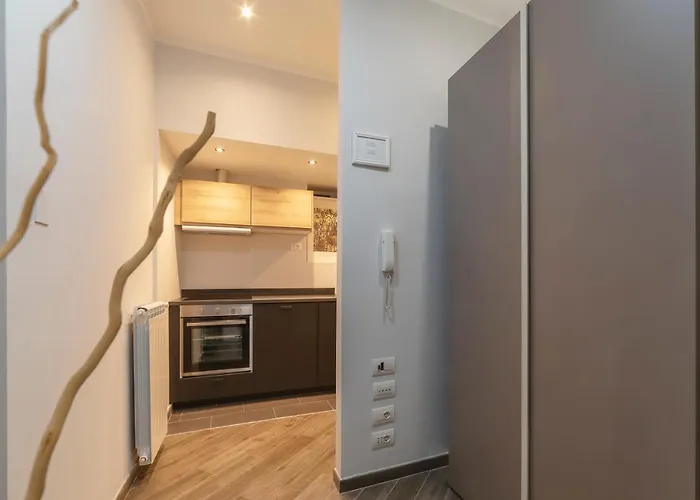 Frattina 1 - Fromhometorome Appartement Rome